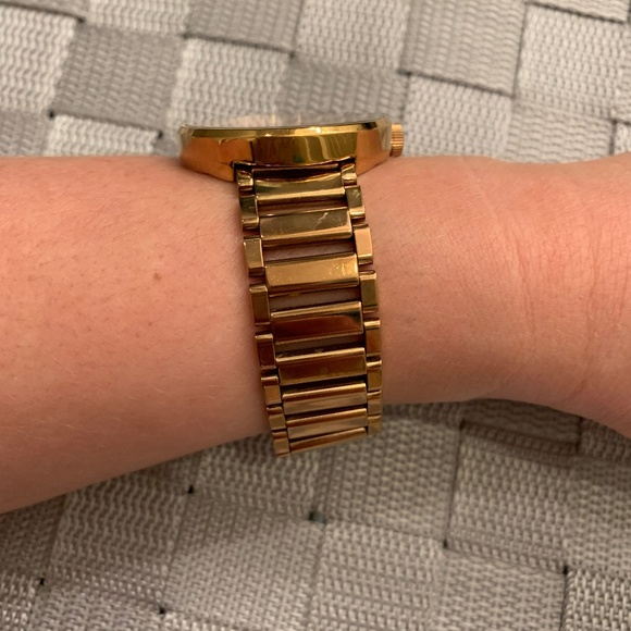 MARC by Marc Jacobs Watch Rose Gold - Picture 2 of 7